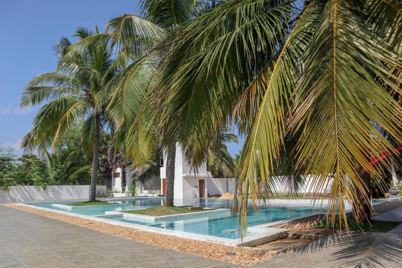 Reddalf'S Holiday Resorts Arugam Bay Exterior photo